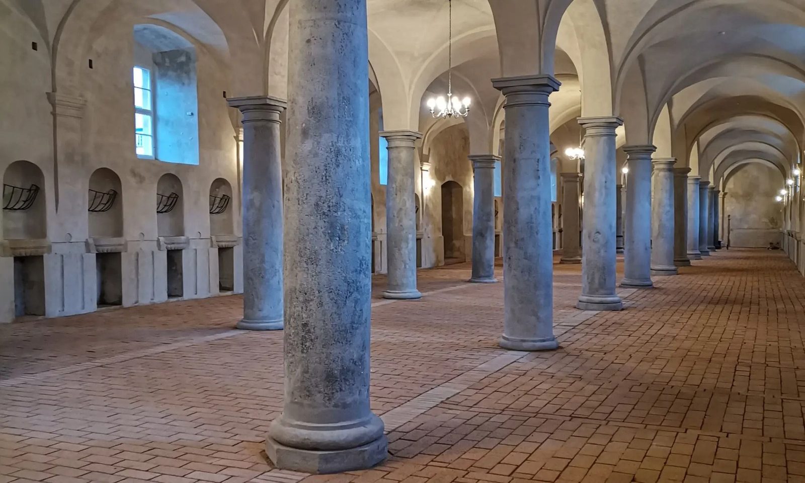 Barokní konírna v Zákupech opravena, ožije vánočním trhem