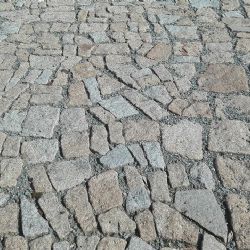 Asfalt nahradí dlažbu v Turnově