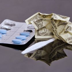 Obří drogová síť odhalena v Liberci: Tuny hašiše a kokainu, hlavní podezřelý uprchl