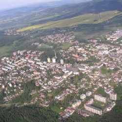 „Nový Bor zboří chátrající fontánu: Smutek obyvatel, ale příležitost pro nové vize“