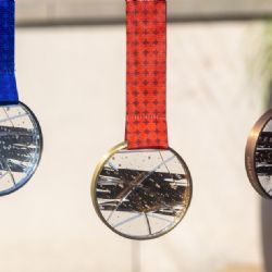 Skleněné medaile - český unikát pro hokejové MS