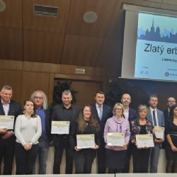 Zlatý erb: Jablonné, Liberec, Líšný a Železný Brod vítězí